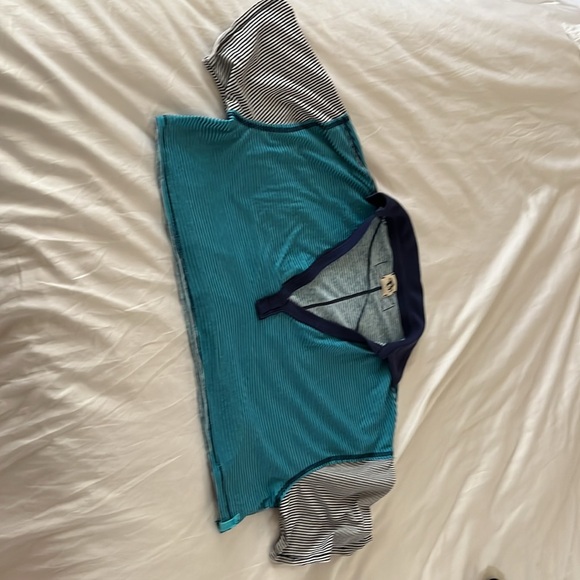 5. Free People On A Boat Boxy Crop Polo - Picture 4 of 11